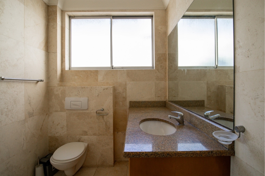 To Let 1 Bedroom Property for Rent in Mouille Point Western Cape